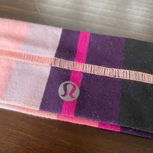 Lululemon Fly Away Tamer Headband
